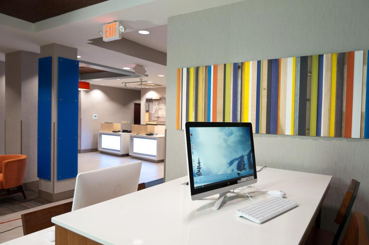 Holiday Inn Express Hotel & Suites Scott-Lafayette West By Ihg Exterior foto